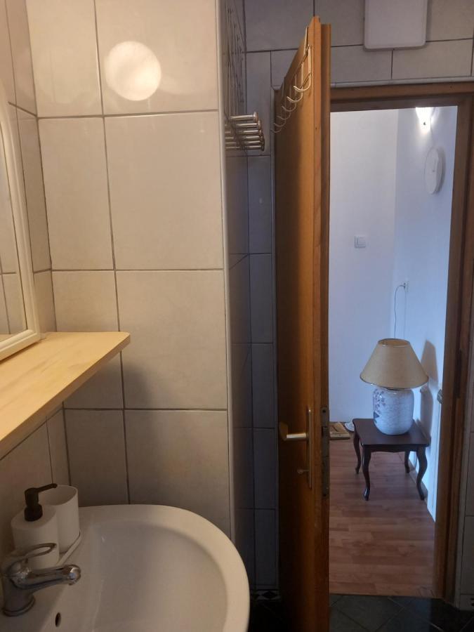 בלגרד Cosy Rooftop Studio With Balcony מראה חיצוני תמונה