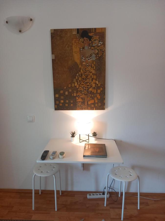 בלגרד Cosy Rooftop Studio With Balcony מראה חיצוני תמונה